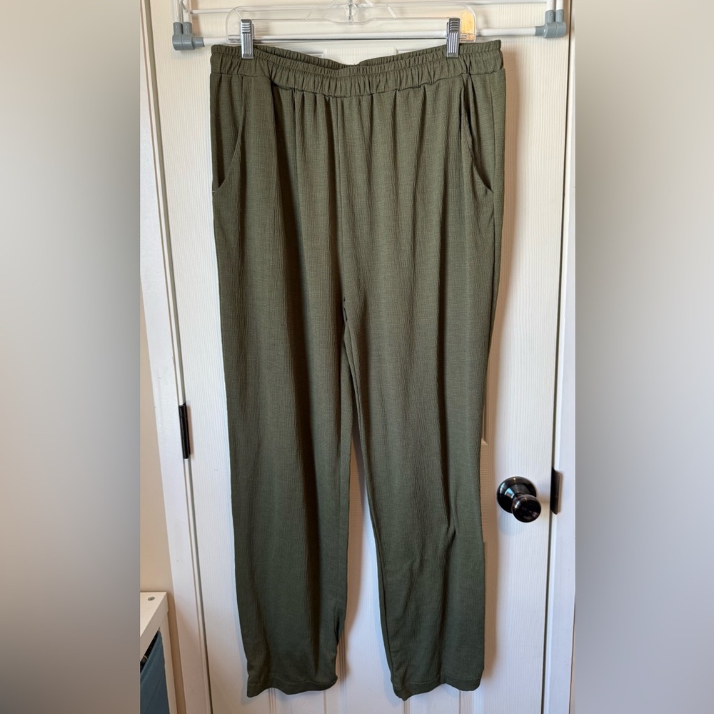 Honey & Lace Olive Women's Pants 2x